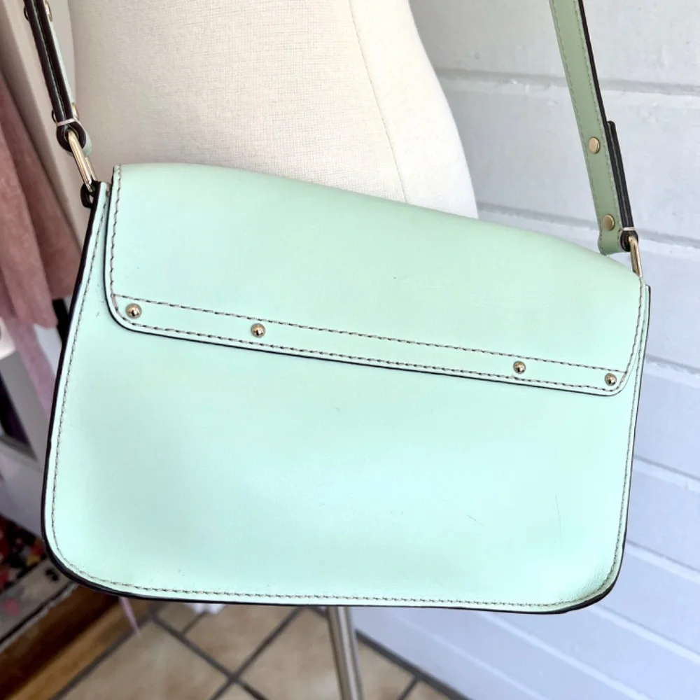 KATE SPADE Essex Scout Cross Body Bag in Mint